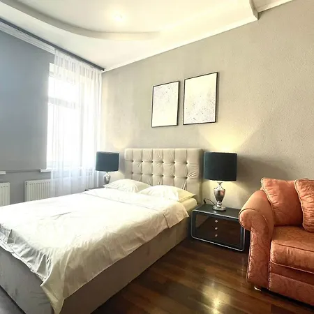 Apartment куліша 41, помешкання в центрі біля тц форум Lviv