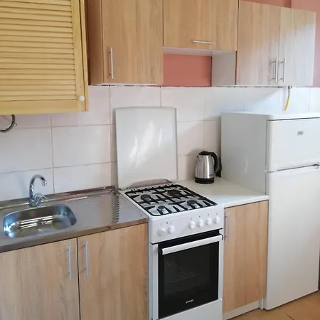 куліша 41, помешкання в центрі біля тц форум