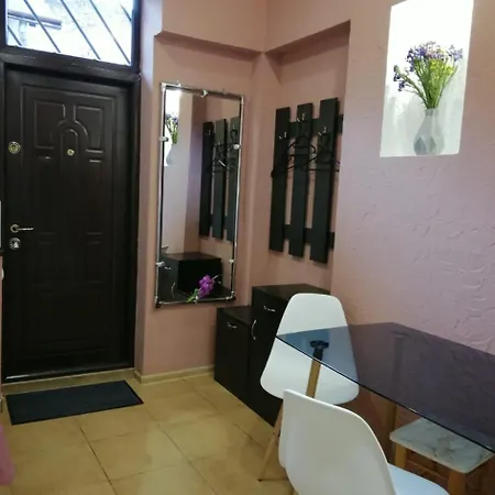 Apartment куліша 41, помешкання в центрі біля тц форум *