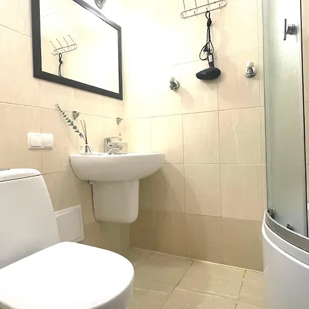 куліша 41, помешкання в центрі біля тц форум Appartamento Leopoli