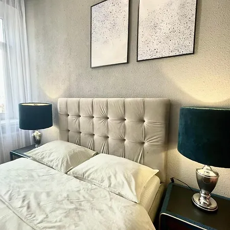 куліша 41, помешкання в центрі біля тц форум Apartman Lviv