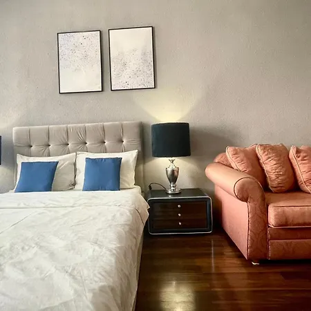 Apartman куліша 41, помешкання в центрі біля тц форум
