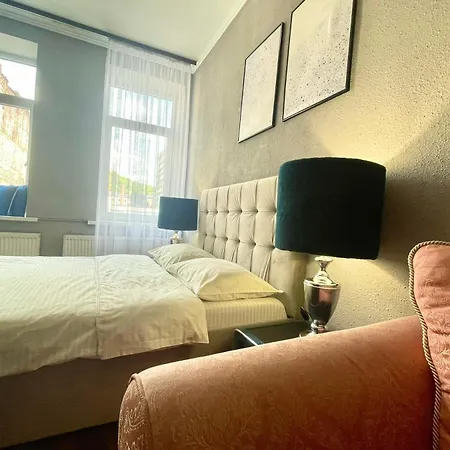 куліша 41, помешкання в центрі біля тц форум Apartment