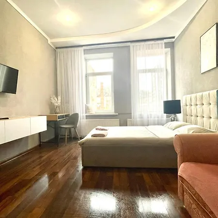 куліша 41, помешкання в центрі біля тц форум *